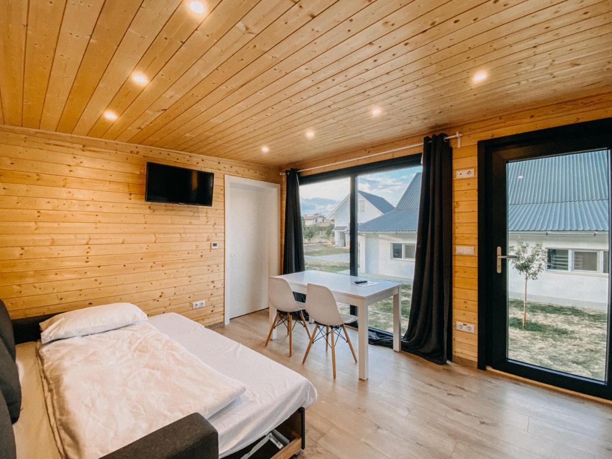 Pixel - Tiny Campus Villa Tîrgu Secuiesc Eksteriør bilde