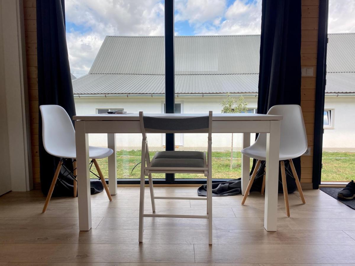 Pixel - Tiny Campus Villa Tîrgu Secuiesc Eksteriør bilde