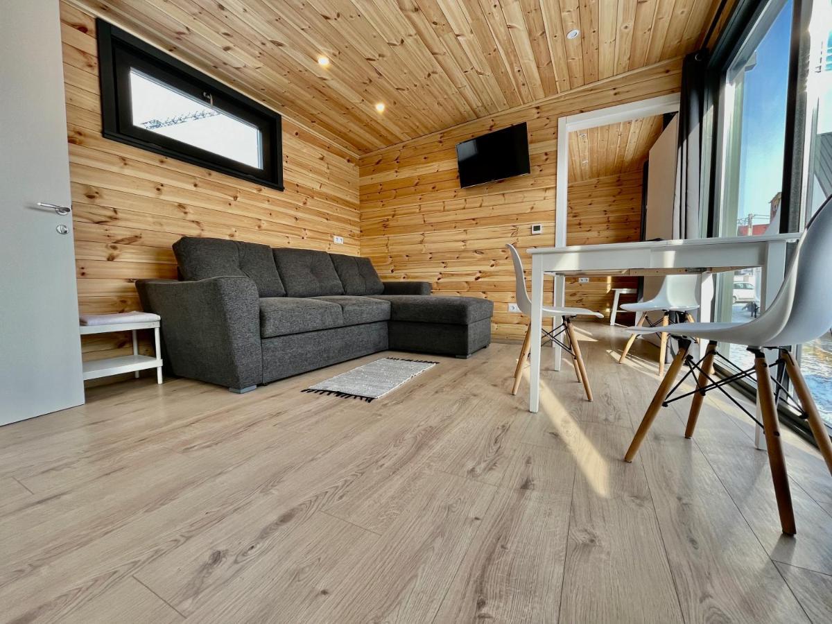 Pixel - Tiny Campus Villa Tîrgu Secuiesc Eksteriør bilde
